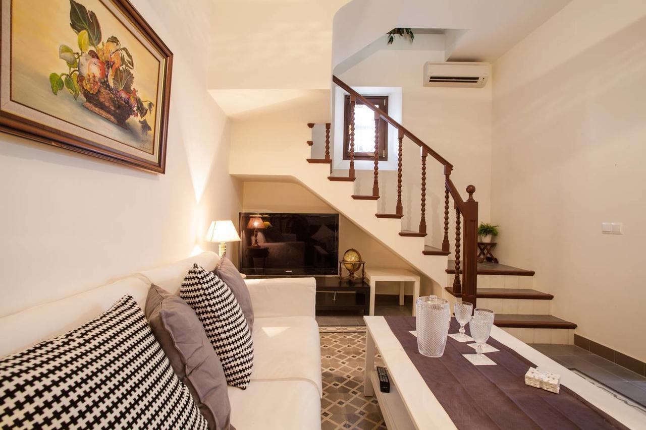 Angeles House Apartment Севиля Екстериор снимка